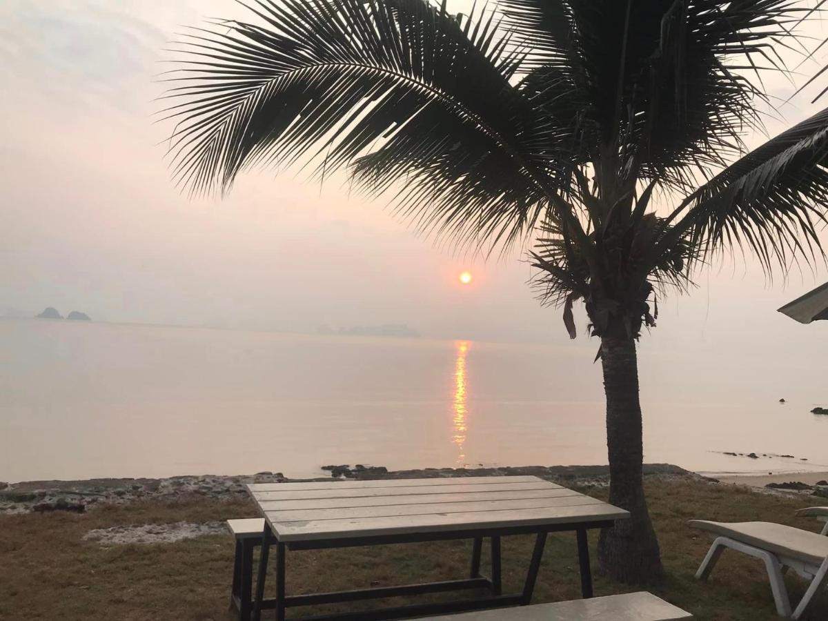 Hotel Koh Yao Yai Sea Breeze House เกาะยาวใหญ่ซีบรีซเฮ้าส์ Extérieur photo